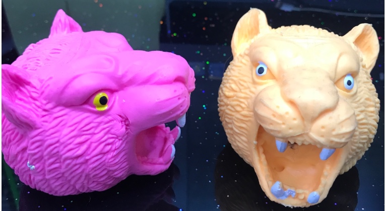 虎头蛇头豹头搞鬼搞怪，万圣节搞笑恶作剧，挤压减压，新奇特造型玩具，七彩珠球细节图