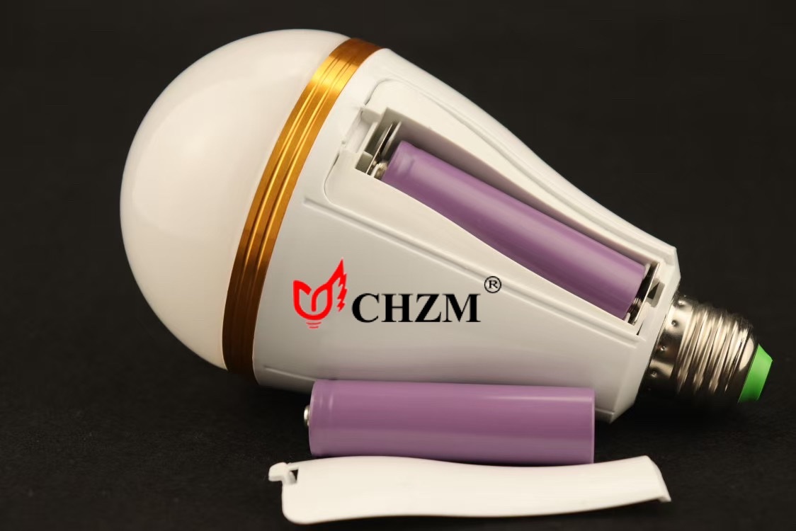 LED dual-battery charging emergency bulb, automatic charging high-brightness emergency bulb, household power outage lighting emergency light detail image 7