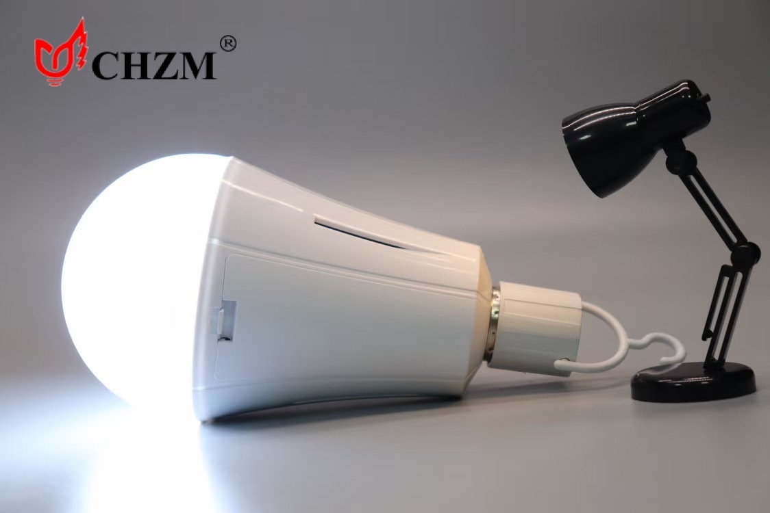 LED dual-battery charging emergency bulb, automatic charging high-brightness emergency bulb, household power outage lighting emergency light