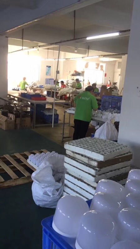 Yiwu Jiehui Lighting Electrical Appliance Co., LTD describe pic - 6