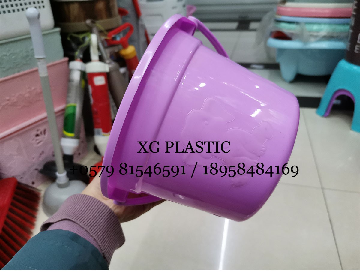 水桶塑料桶圆形便携可提水桶儿童戏水桶学校画画洗笔桶时尚小水桶详情图3
