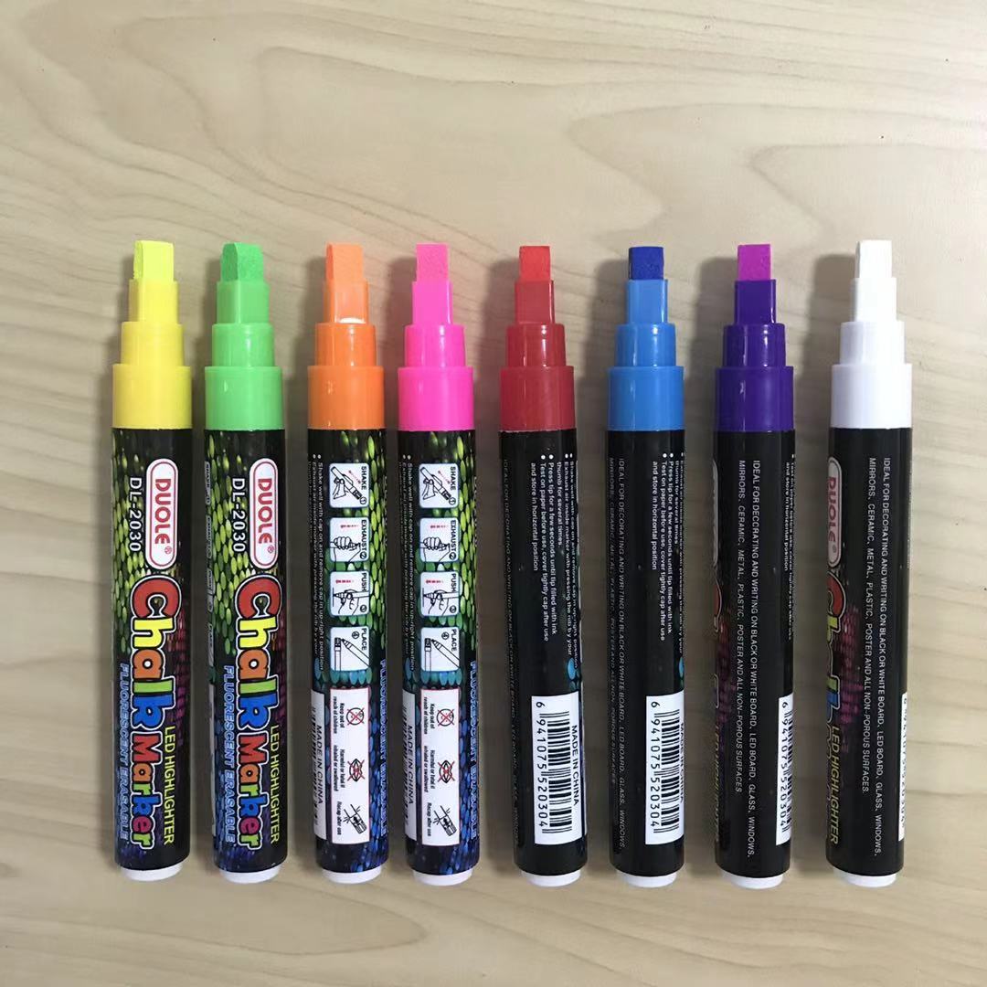 The new square-head valve liquid chalk glass pen lamp board pen features bright colors and smooth writing. 8-color DL-2030