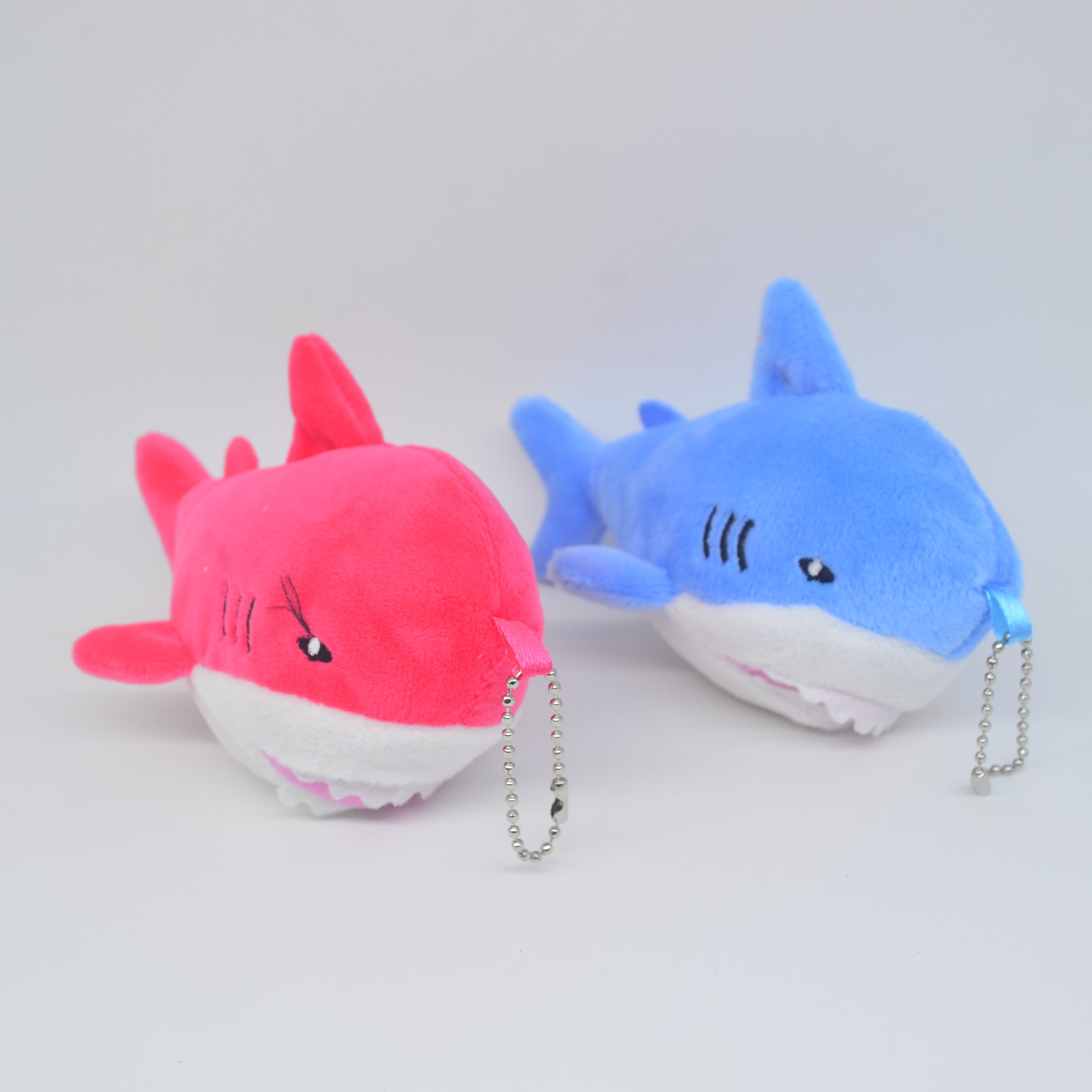 鲨鱼毛绒玩具小挂件 卡通可爱小鲨鱼包包挂件 毛绒公仔挂件批发详情图20