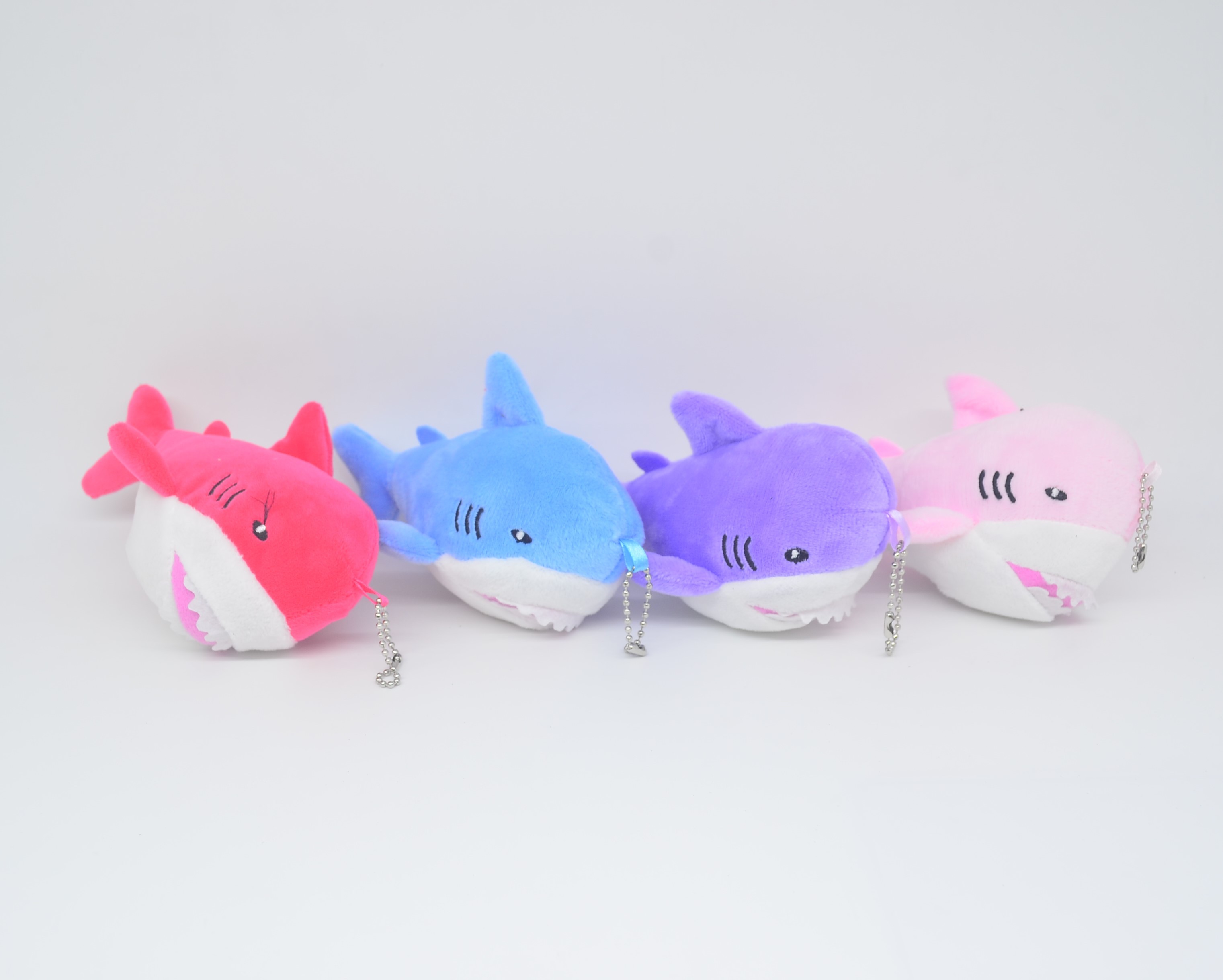 鲨鱼毛绒玩具小挂件 卡通可爱小鲨鱼包包挂件 毛绒公仔挂件批发详情图3