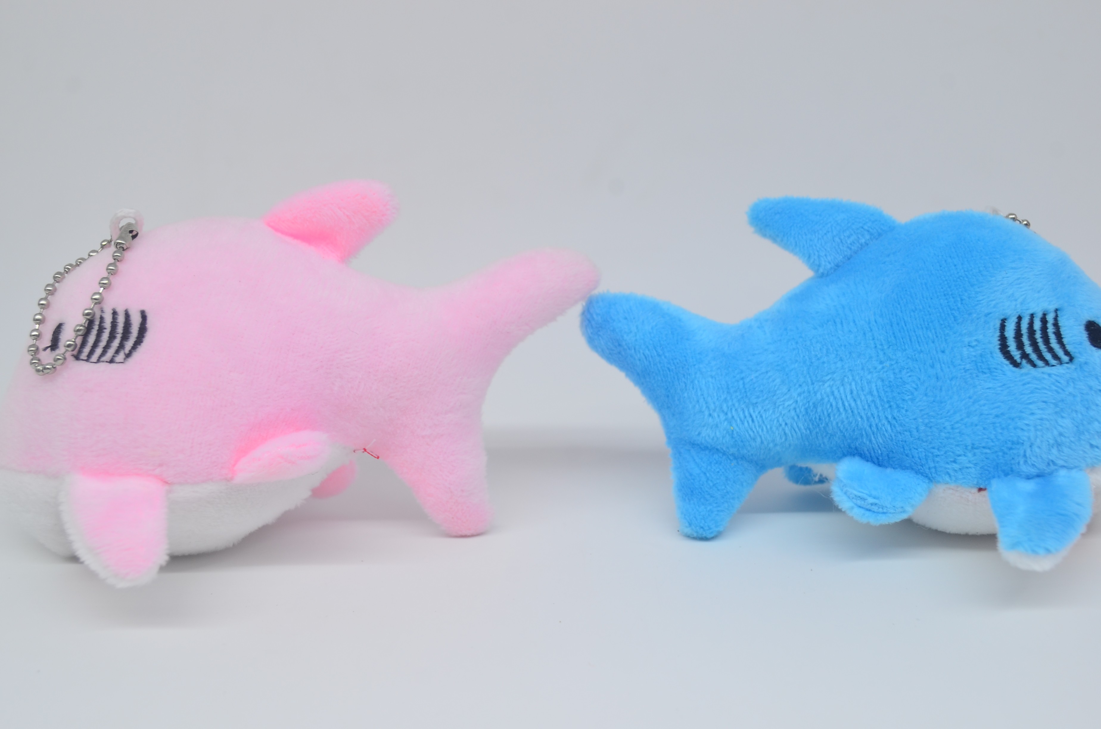 鲨鱼毛绒玩具小挂件 卡通可爱小鲨鱼包包挂件 毛绒公仔挂件批发详情图16