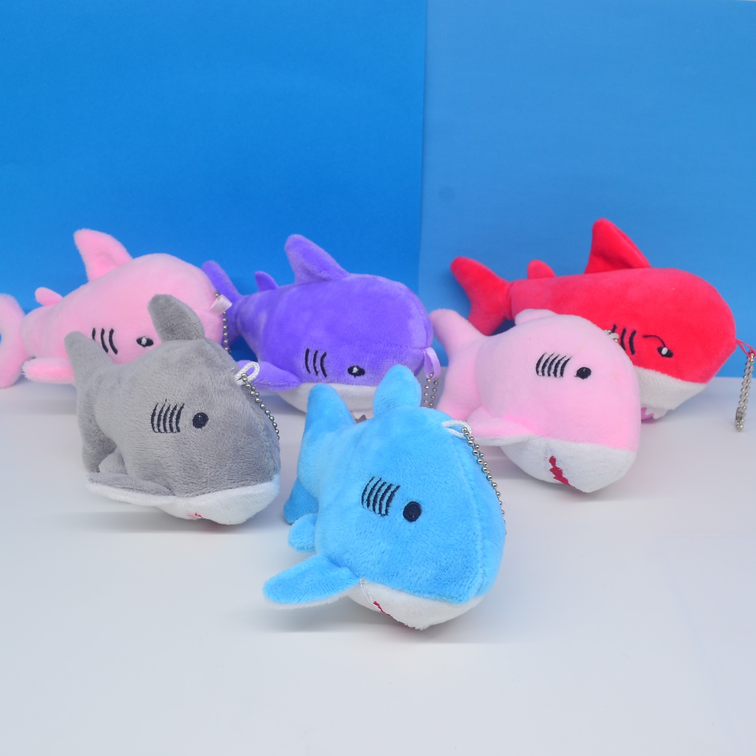 鲨鱼毛绒玩具小挂件 卡通可爱小鲨鱼包包挂件 毛绒公仔挂件批发详情图1