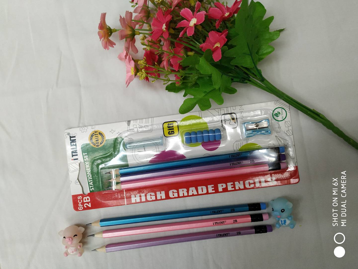 儿童幼儿园小学生书写铅笔2B办公绘图吸卡文具套装铅笔组合文具3+3详情图4