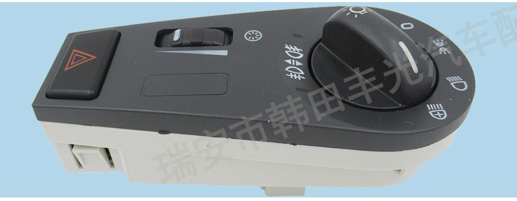 ويطبق البيع المباشر للمصنع على مفاتيح مفاتيح رقم 20942844/2095569 الخاصة بمصابيح السيارات في فولفو FH12 FM pic 4