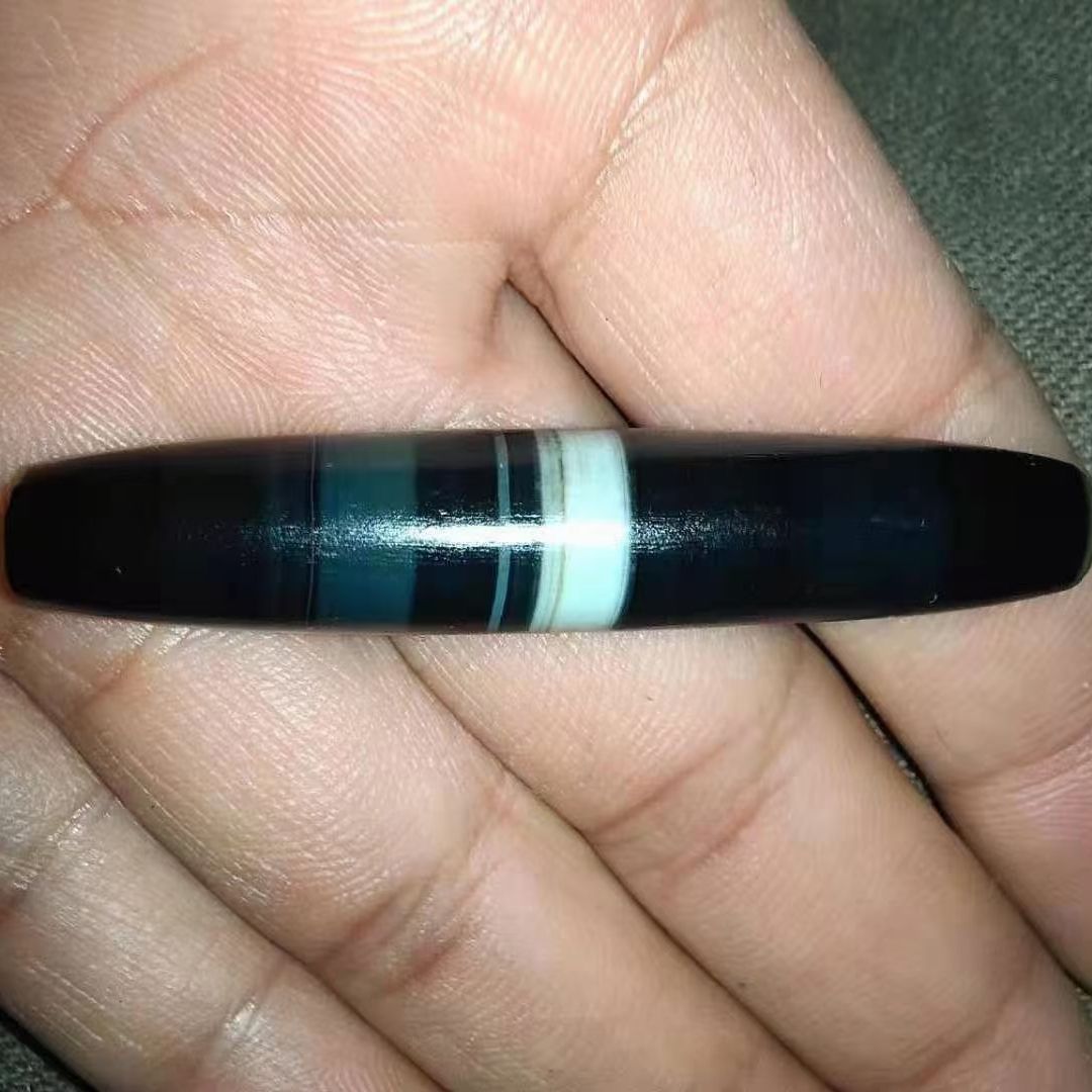 元代的黑白线珠锁骨链 男女都可佩戴