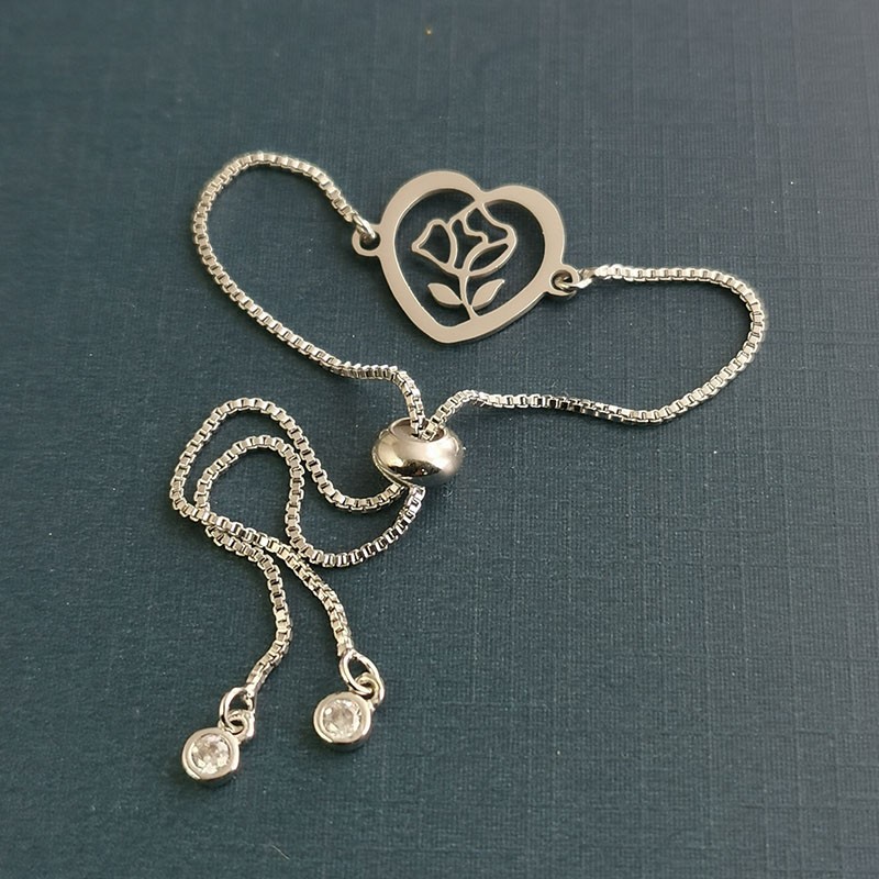 Rose titanium steel bracelet pendant with a niche design sense, 2020 new flower pendant trend, trendy Instagram cool style detail image 4