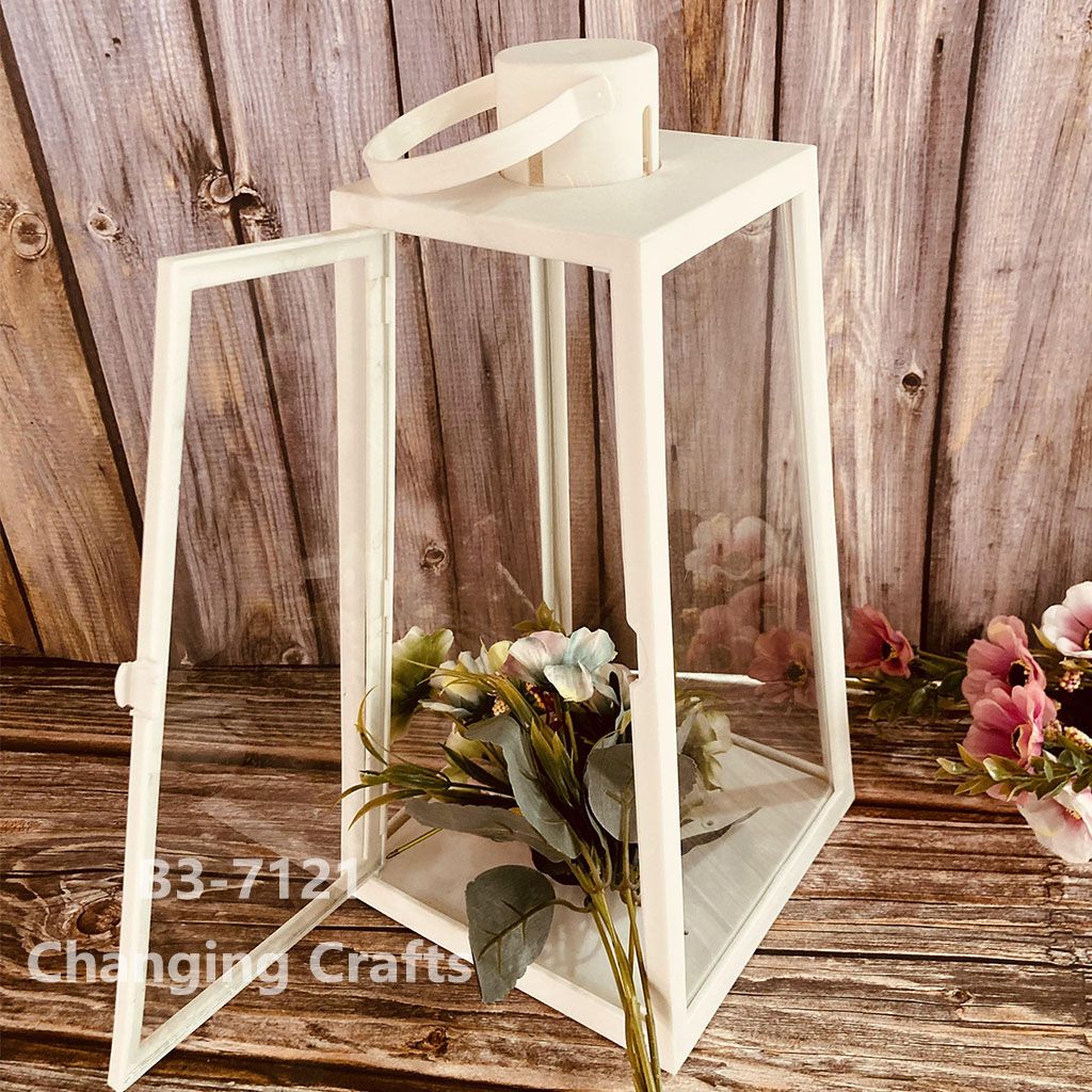 European-style large wind lamps, plastic glass horse lanterns, candlesticks, home decorations, wedding walking walkways, and lighting props Application Scenario