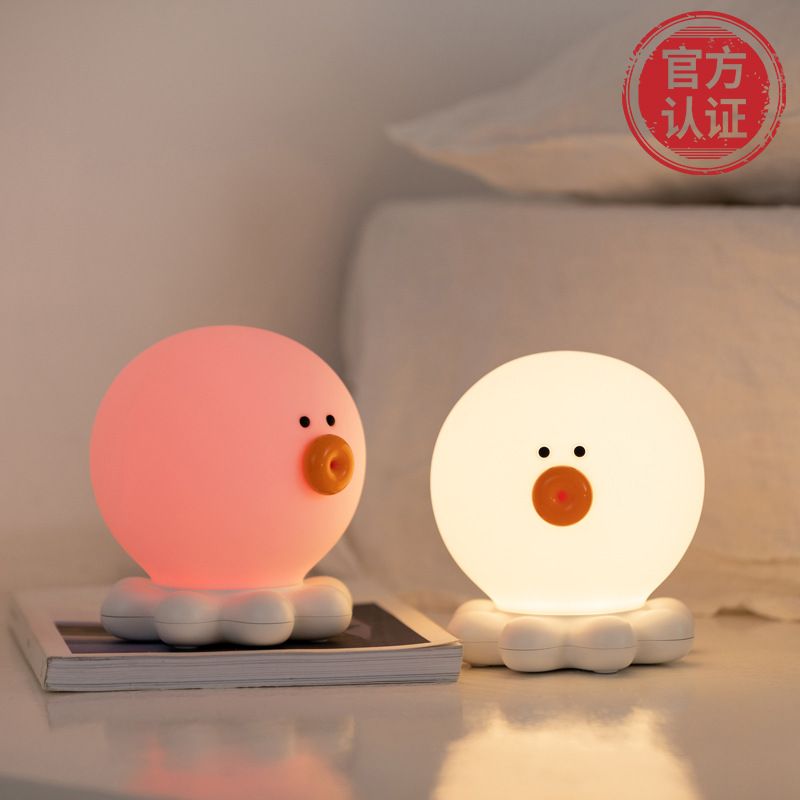 New cartoon 352 octopus night light creative USB charging cute LED silica gel colorful silica gel pat night light
