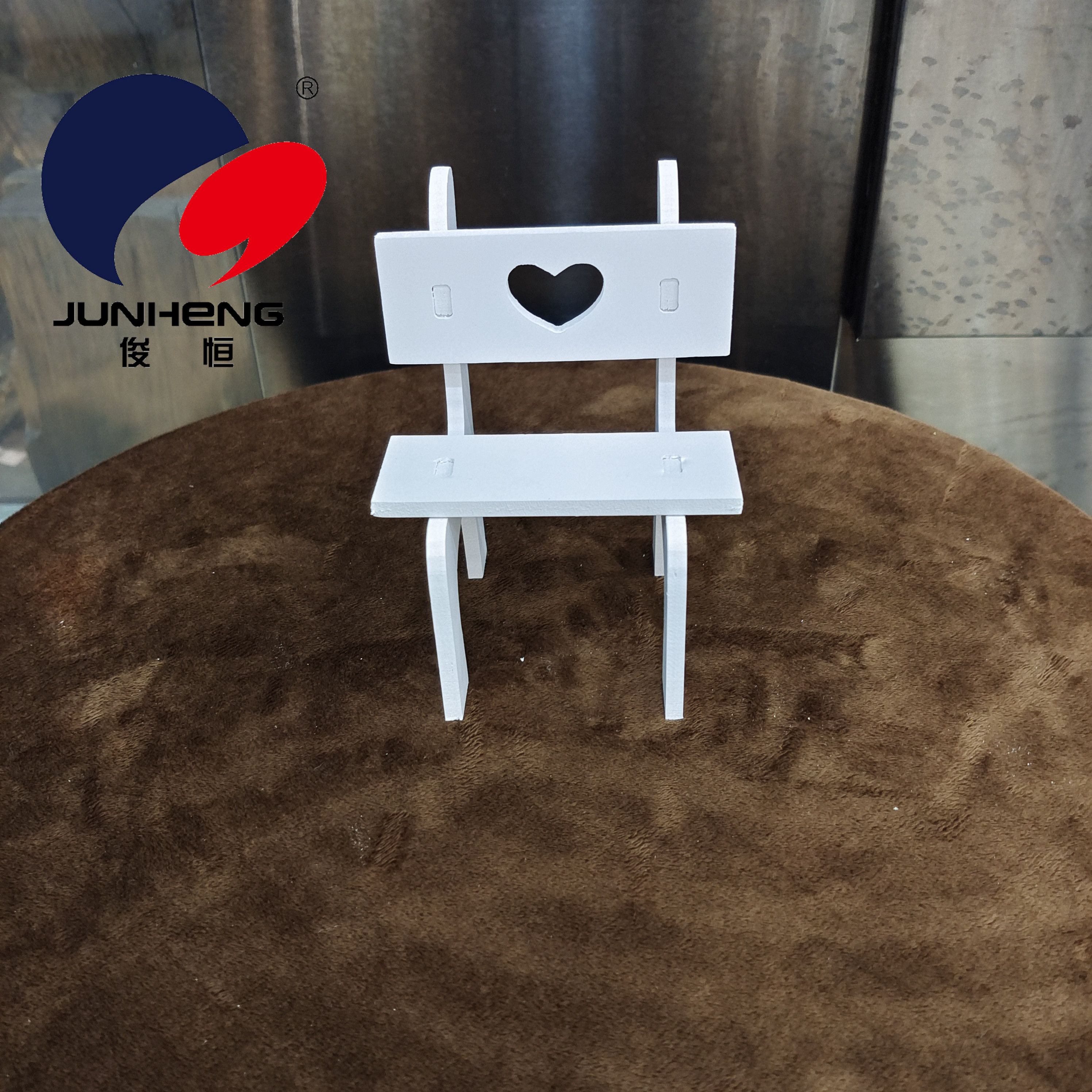 Hanging doll single chair routine with 0.5 thick hollow love chair