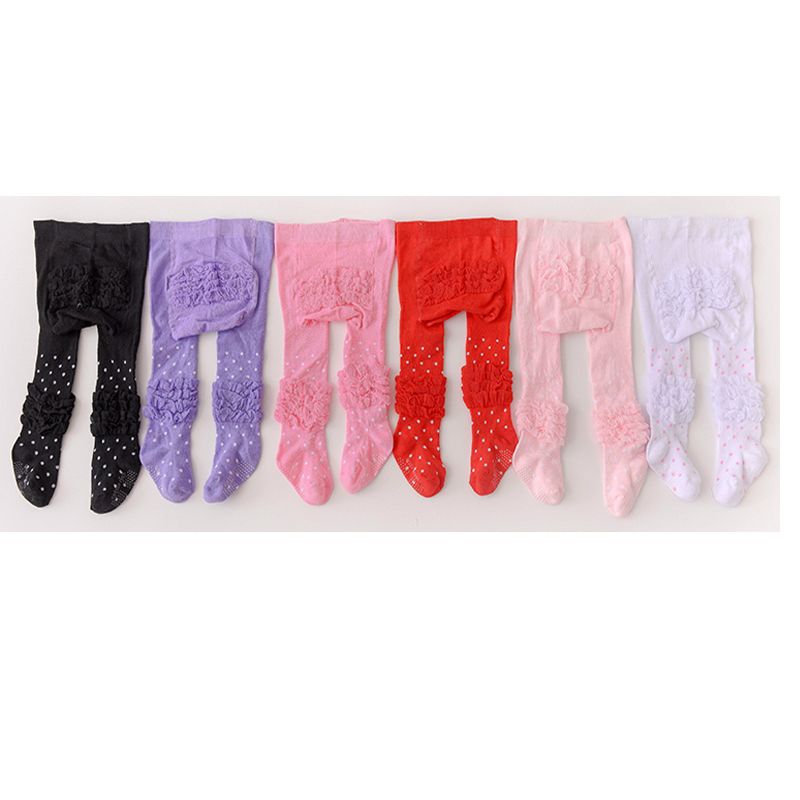 بنطال البنطال مع جوارب طويلة