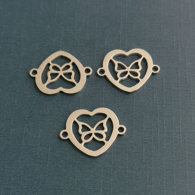 Cross-border foreign trade new cute heart-shaped little butterfly pendant titanium steel bracelet pendant stainless steel manufacturer wholesale detail image 1