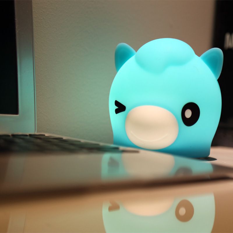 New fancy lovely horse silica gel night light USB rechargeable pat light creative LED lamp with sleeping bedroom bedside lamp
