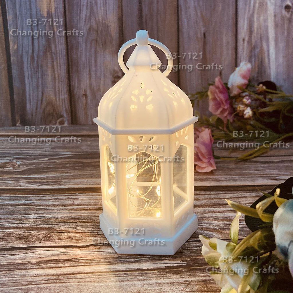 Cross-border wholesale of Christmas wind lamps, LED electronic candles, table lamps, night lights, and antique horse lanterns for desktop decoration