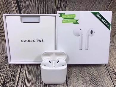 蓝牙耳机实物图