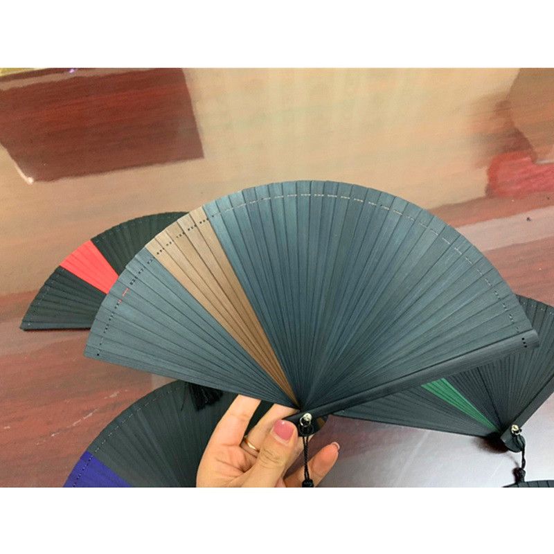 德祯   高档女扇  全竹夹色女扇  烤漆边扇  全竹扇细节图