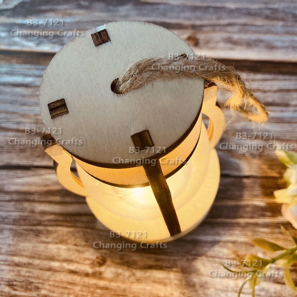Cross-border wholesale of Christmas wind lamps, LED electronic candles, table lamps, desktop ornaments, antique horse lanterns, decorative night lights details Picture