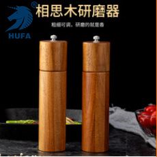 Pepper grinder Household prickly ash sea salt pepper mill Manual acacia wood grinder Seasoning bottle kitchen tool