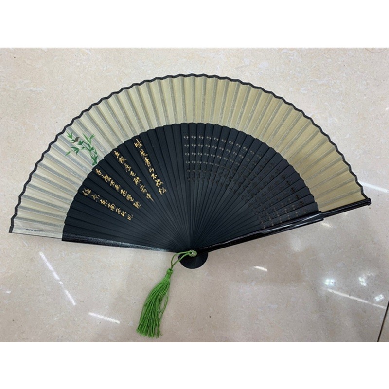 High-end hand-painted and spray-painted folding fans with lacquered edges, ancient-style folding fans, hollowed-out Japanese style and bamboo folding fans detail image 14