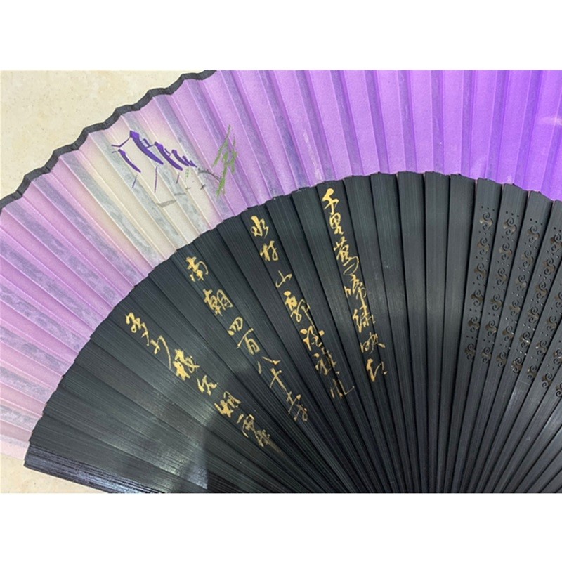 High-end hand-painted and spray-painted folding fans with lacquered edges, ancient-style folding fans, hollowed-out Japanese style and bamboo folding fans detail image 8