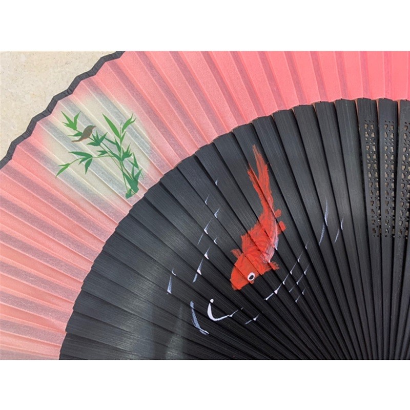 High-end hand-painted and spray-painted folding fans with lacquered edges, ancient-style folding fans, hollowed-out Japanese style and bamboo folding fans detail image 3