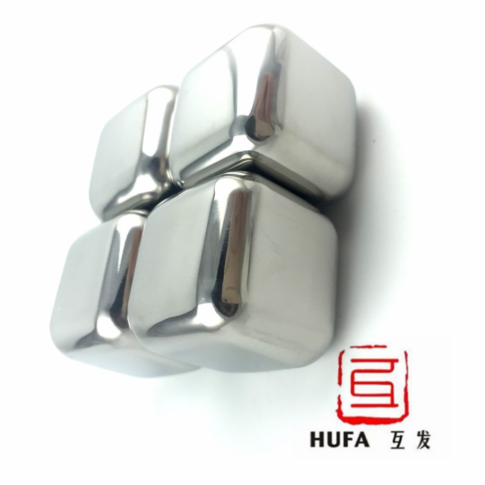 Hufa Pure 304 stainless steel ice cubes in stock for wholesale. 304 stainless steel ice cubes, stainless steel quick-frozen ice cubes, whisky ice cubes, bar wine supplies, creative metal quick-frozen ice cubes, frozen square cooling ice detail image 3