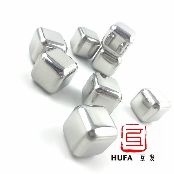 Hufa Pure 304 stainless steel ice cubes in stock for wholesale. 304 stainless steel ice cubes, stainless steel quick-frozen ice cubes, whisky ice cubes, bar wine supplies, creative metal quick-frozen ice cubes, frozen square cooling ice detail image 4