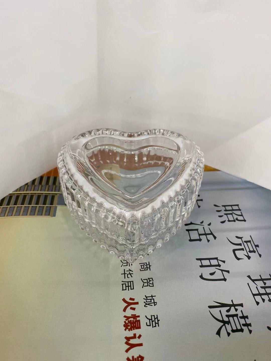 Heart-shaped storage rack glass home decoration pic 1