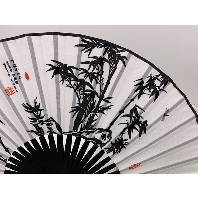 Painted edge hand-painted and spray-painted folding fan * Ancient-style folding fan with hollowed-out design * Japanese-style Japanese fan * bamboo folding fan with a cat detail image 6