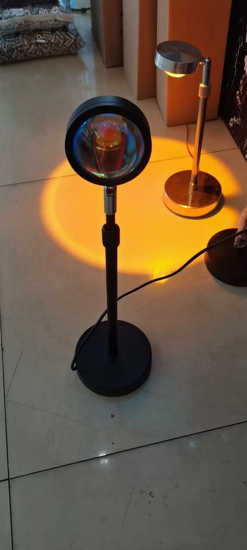 LED灯彩虹投影灯落日灯日不落灯网红直播背景投影氛围台灯详情图6