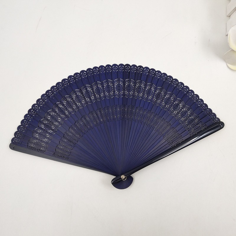 挂环镂空女扇  欧花蜻蜓铜钱全竹扇  骨礼品扇子  PARFOIS  冲花骨  折扇定制详情图2