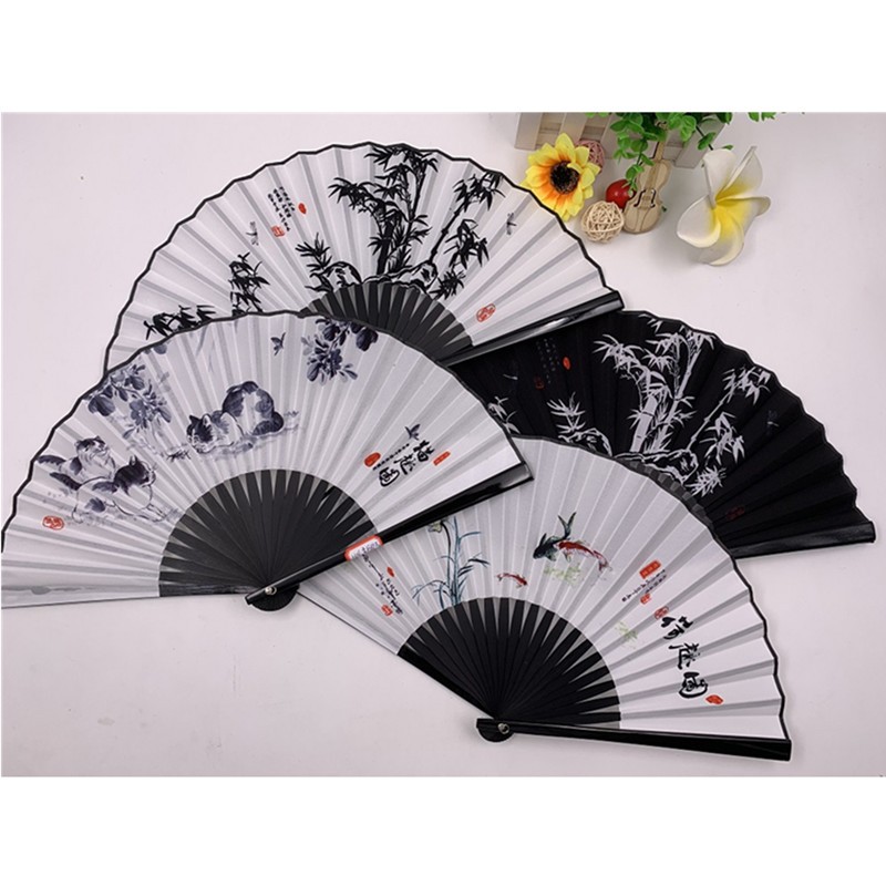 Painted edge hand-painted and spray-painted folding fan * Ancient-style folding fan with hollowed-out design * Japanese-style Japanese fan * bamboo folding fan with a cat detail image 1
