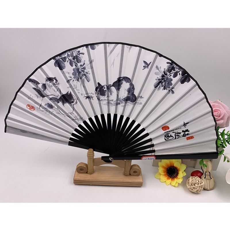 Painted edge hand-painted and spray-painted folding fan * Ancient-style folding fan with hollowed-out design * Japanese-style Japanese fan * bamboo folding fan with a cat Specification image
