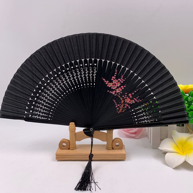 漆边油漆手绘折扇*古风折扇镂空*日式和风扇*竹质折叠扇子批发 修改 本产品采购属于商业贸易行为产品图