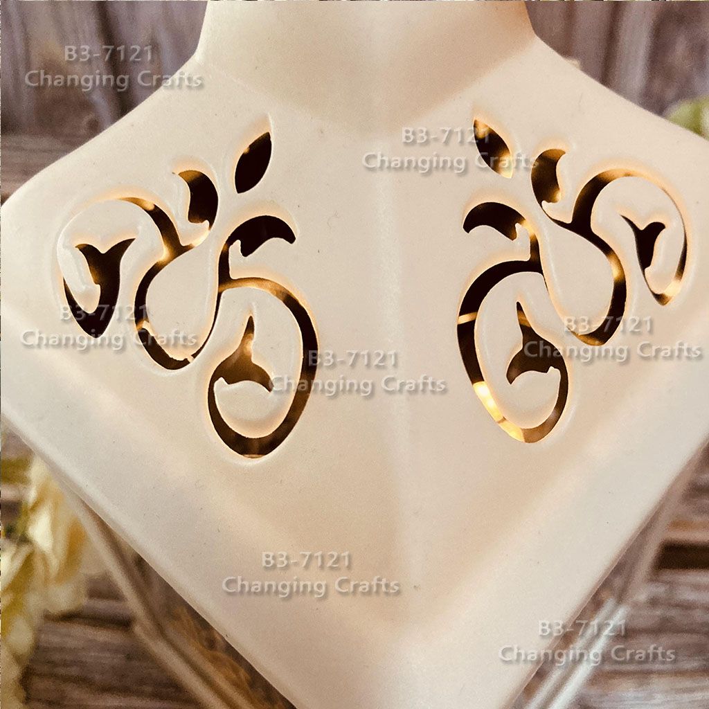 Ramadan wind lantern LED electronic candle Ramadan medium night lamp antique lantern decoration craft decoration piece million Christmas Ghost Festival decoration antique lantern kerosene lamp details Picture