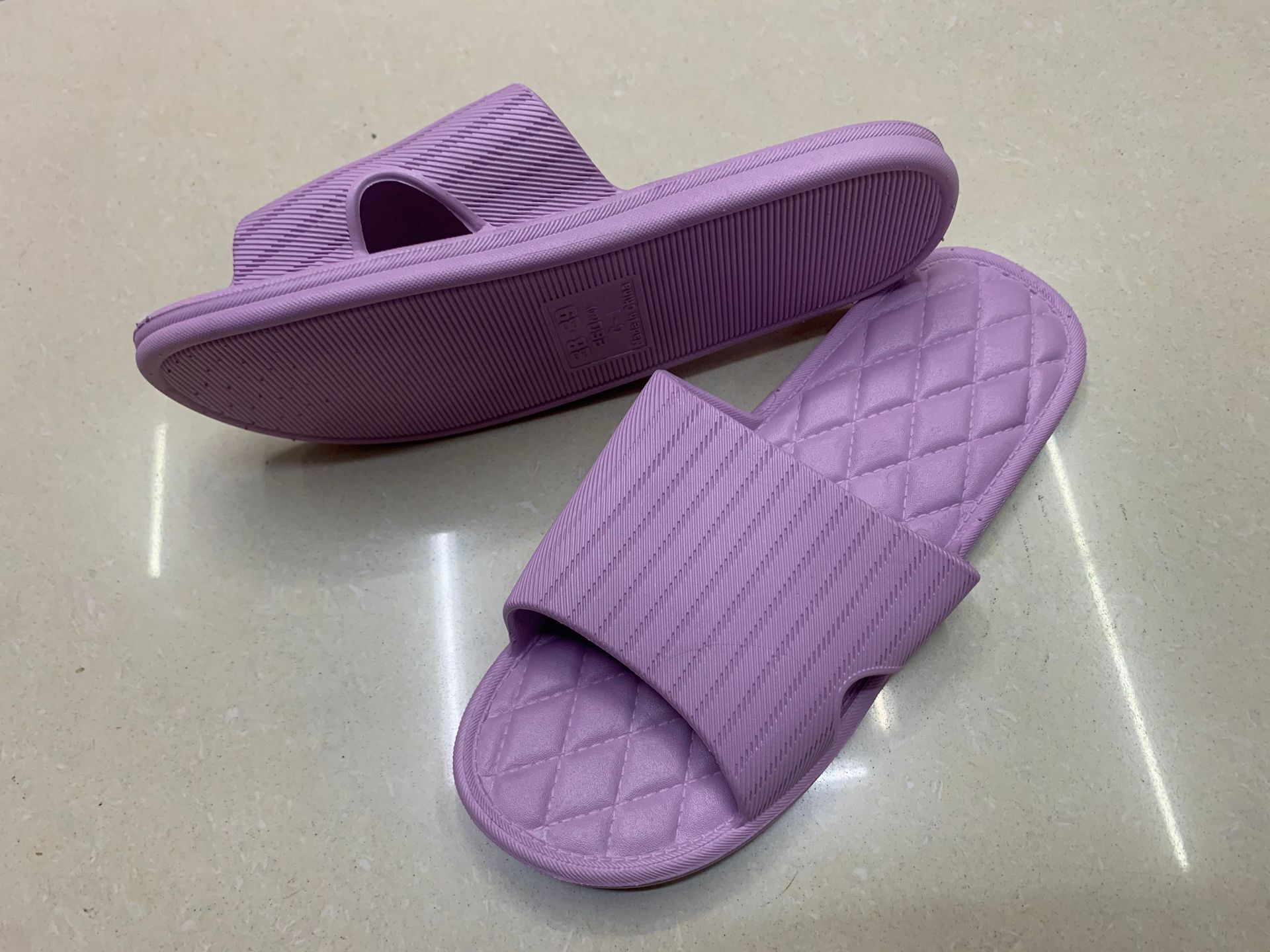 Summer household household bath plastic shower PVC bottom slippers female summer men bathroom non-slip couples four seasons a pair of C-1 details Picture
