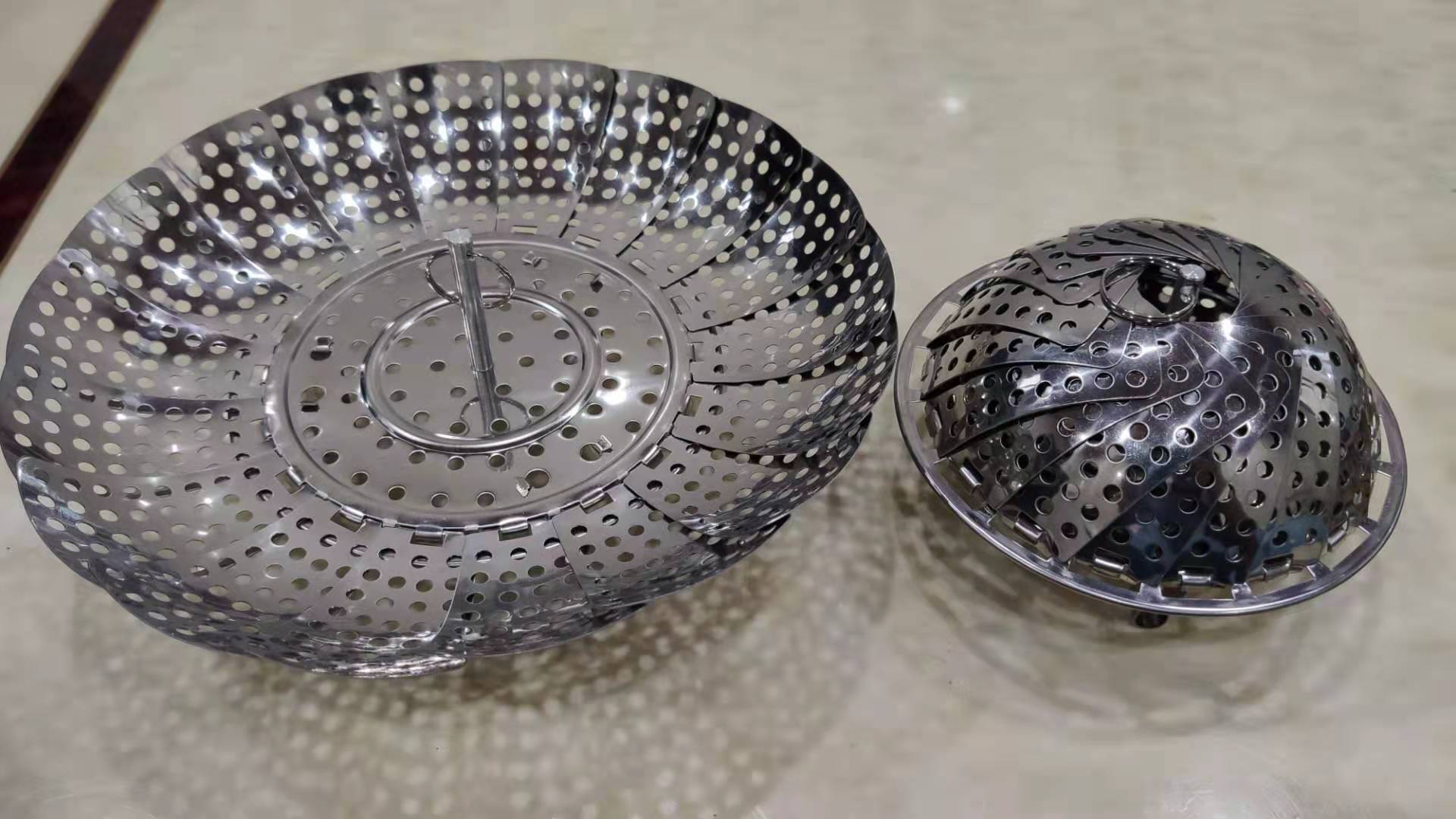 收缩蒸笼盘白底实物图