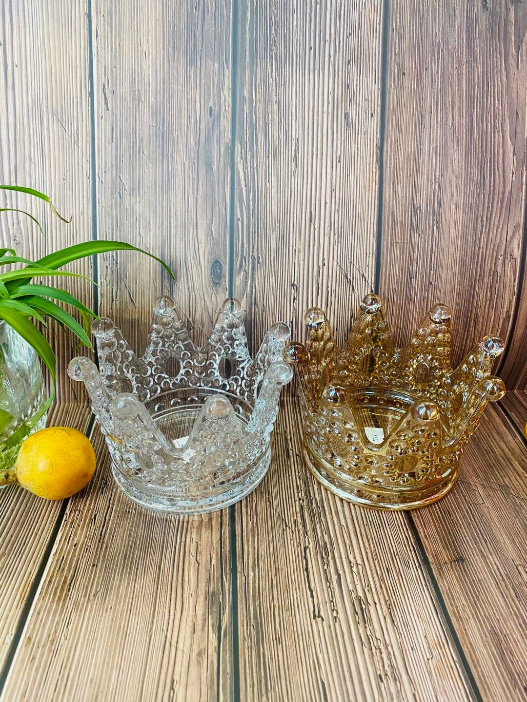 The large colored relief design glass crown candlestick is romantic and artistic pic 6