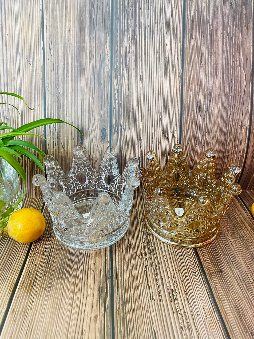 The large colored relief design glass crown candlestick is romantic and artistic pic 7
