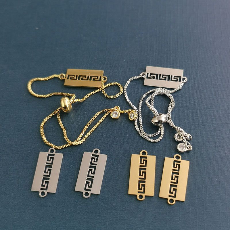 Hip-hop bracelet titanium steel custom engraved light plate trendy men and women pendants Great Wall pattern fashion accessories wholesale factory direct supply Item Picture