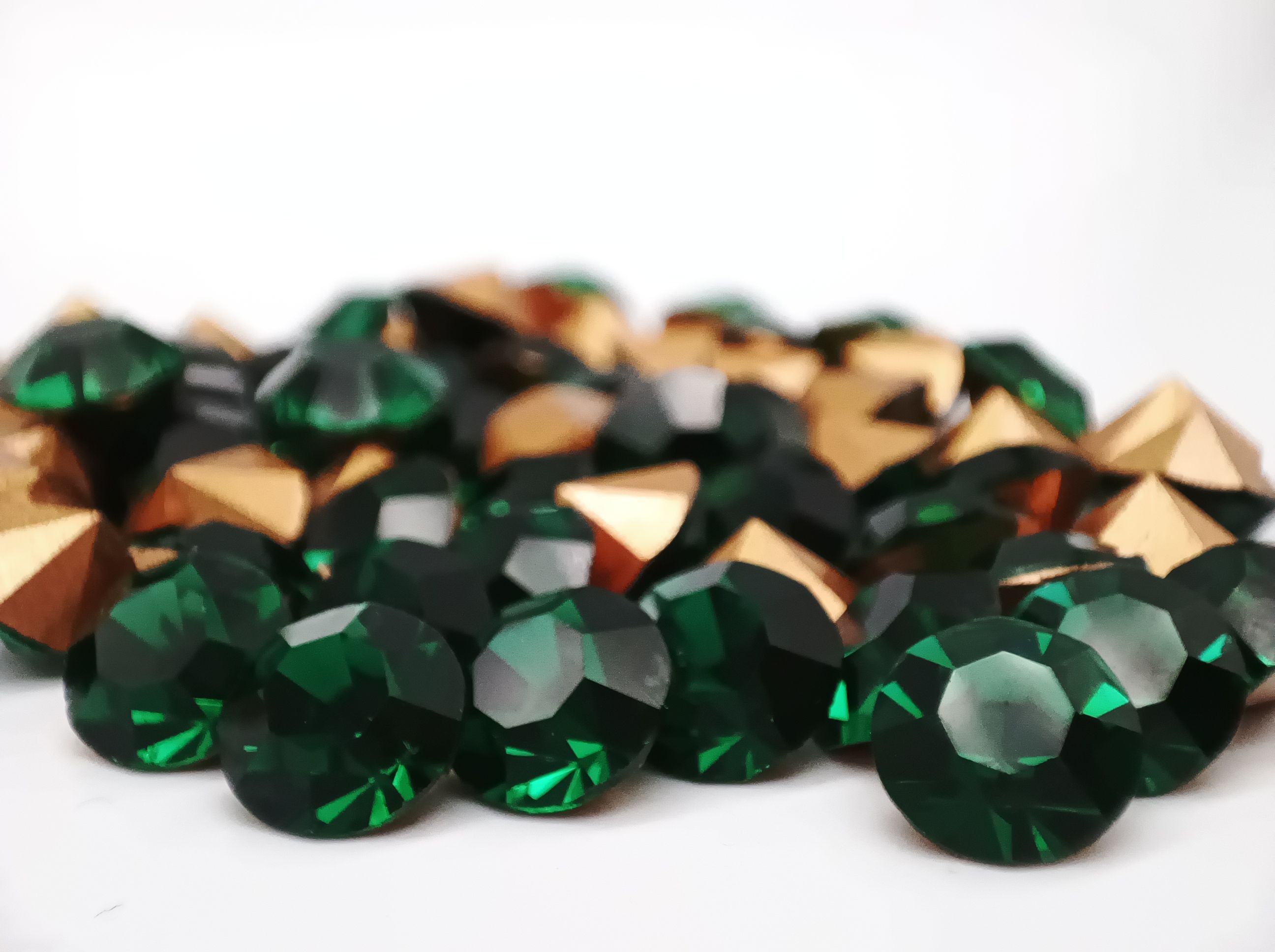 Domestic premium AAA pointed-back rhinestone deep green jewelry clasp watch with diamond setting and touch-up, DIY nail polish diamond SS6 details Picture