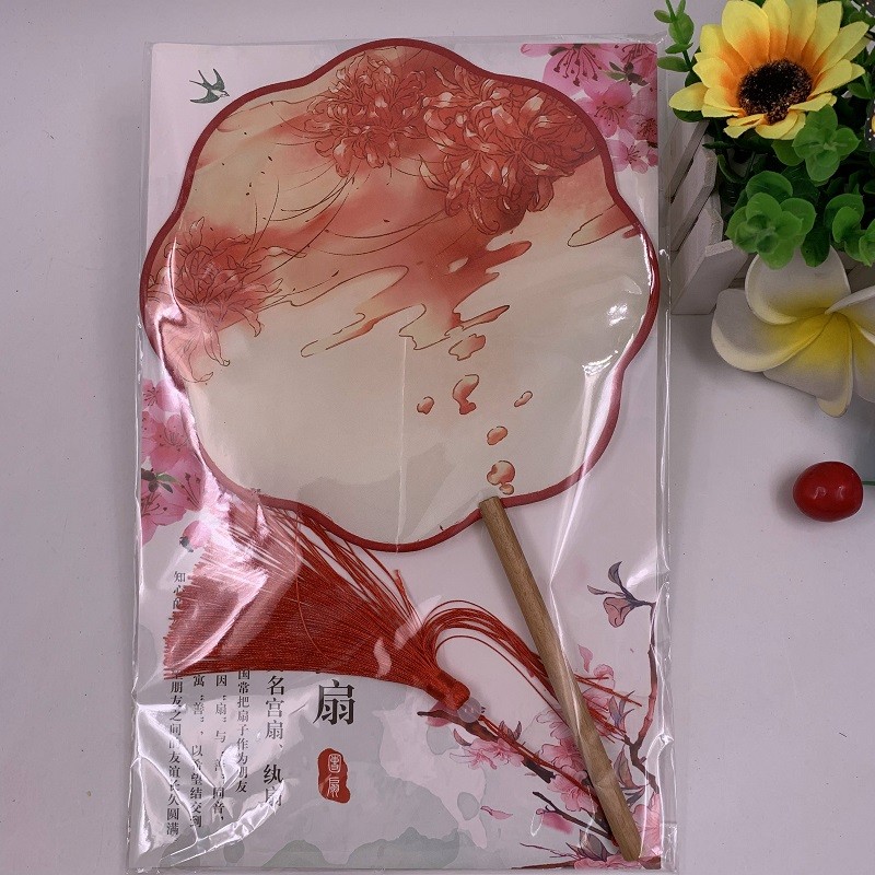 Ancient-style folding fans, Hanfu court fans, round fans, cheongsam show fans, silk fabric petal plum blossom-shaped palace fans, lace folding fans detail image 8