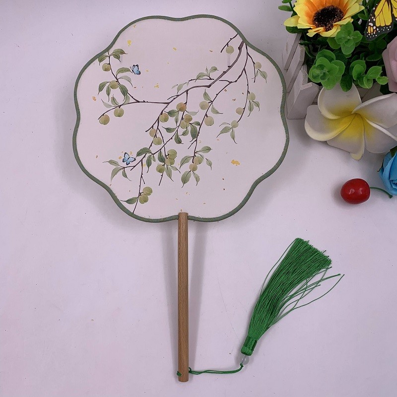 Ancient-style folding fans, Hanfu court fans, round fans, cheongsam show fans, silk fabric petal plum blossom-shaped palace fans, lace folding fans detail image 5