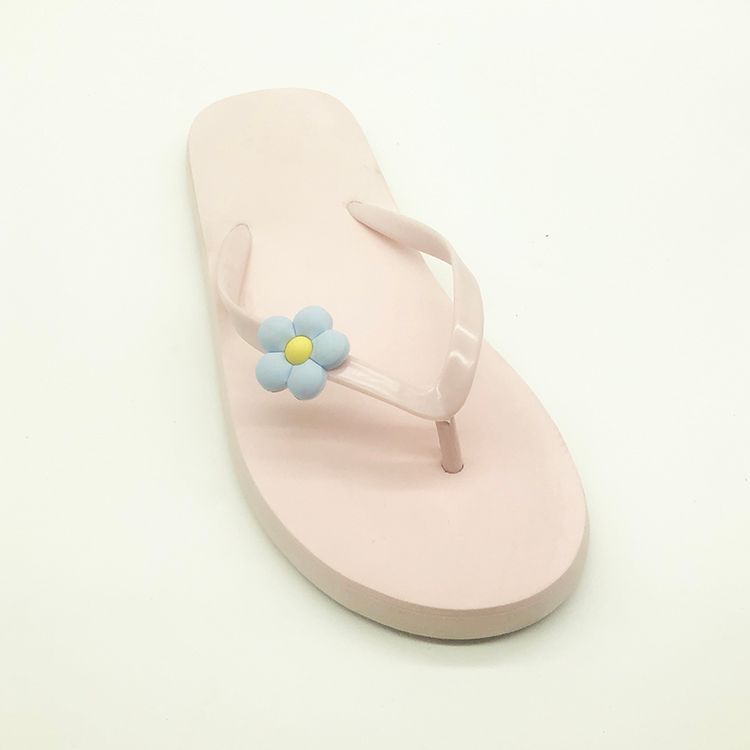 Custom-made cute EVA summer women's beach flip-flops in a fresh and sweet solid color for foreign trade Application Scenario