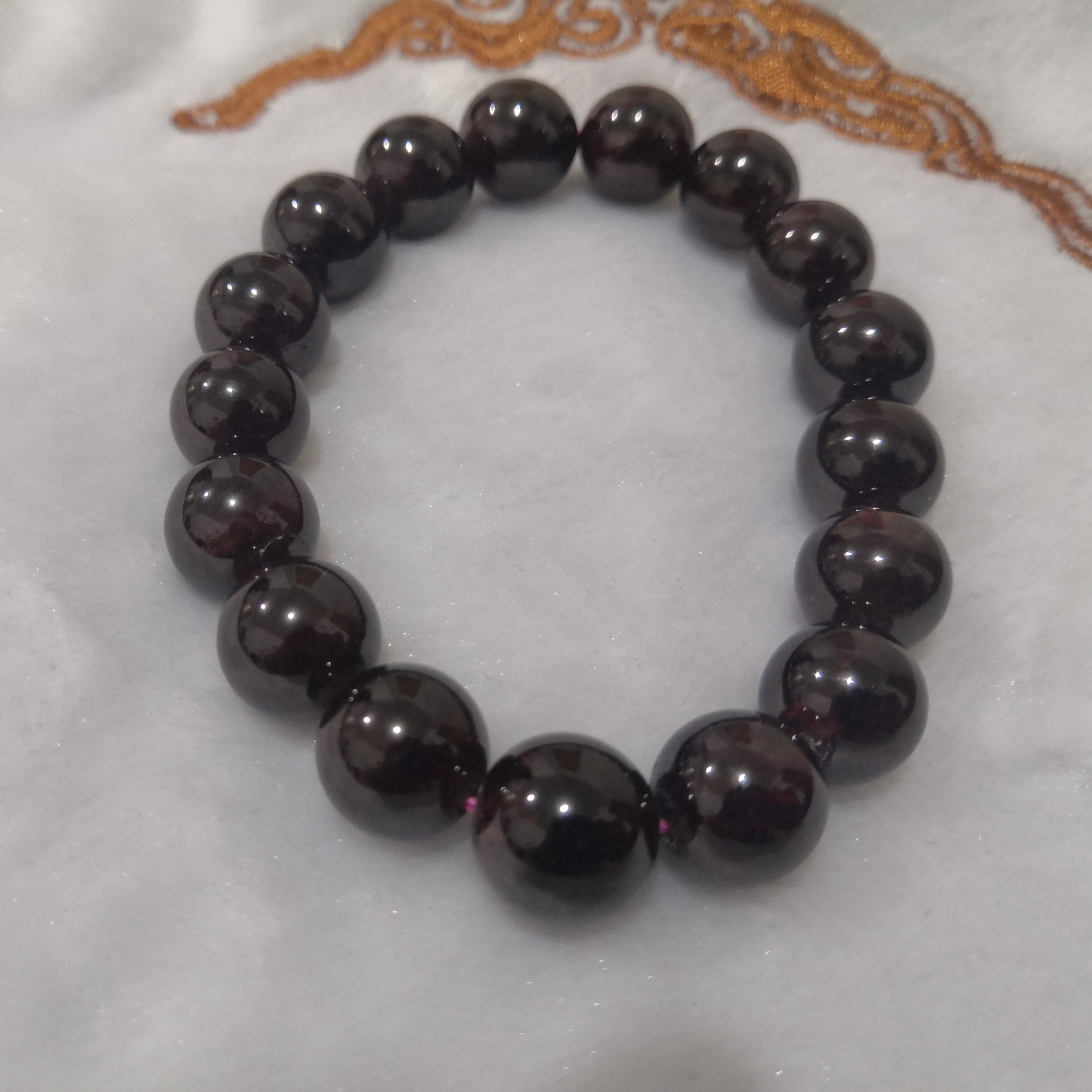 天然酒红色石榴石女情侣水晶本命年散珠串饰品男生生日礼物