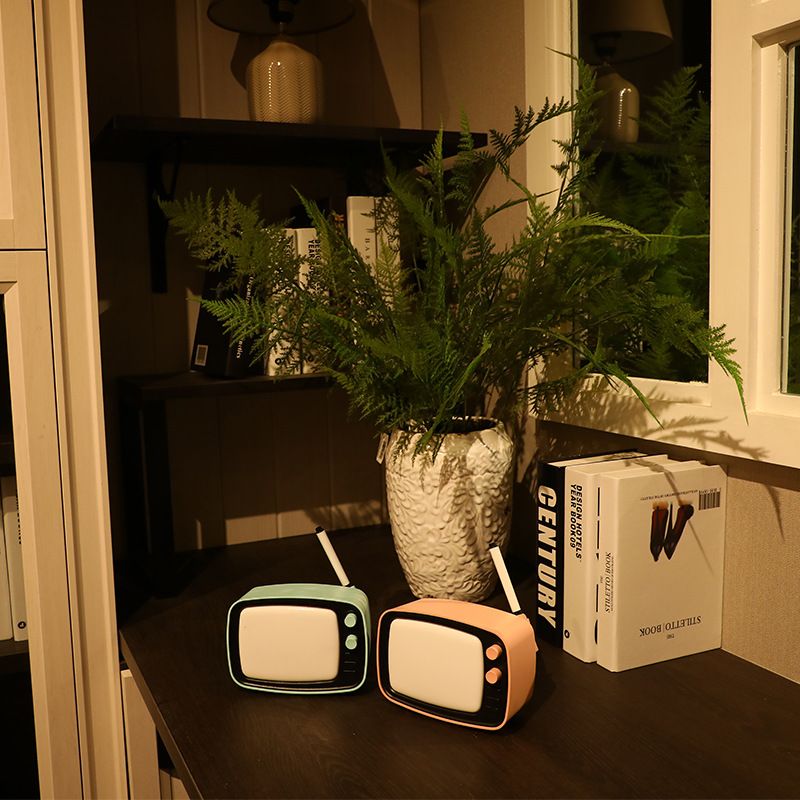 Creative multi-functional TV message night light LED retro message writing light
