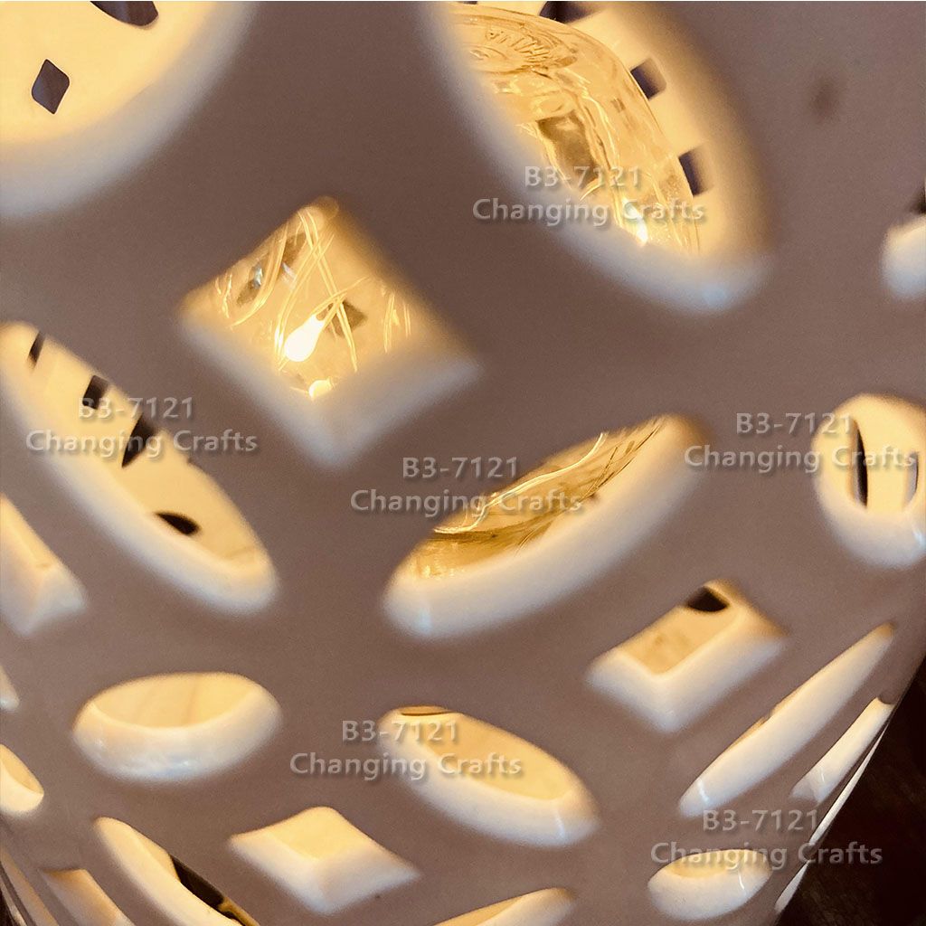 Ramadan plastic antique kerosene lamps, wind lamps, decorative craftsmanship, electronic candles, creative accessories, street stall goods, imported ten thousand Christmas decorations, cross-border batch, shaking sound bestsellers, wedding road guides, LED horse lanterns, soft decoration props, 230 Specification image